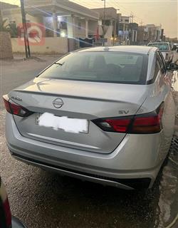 نيسان ألتيما